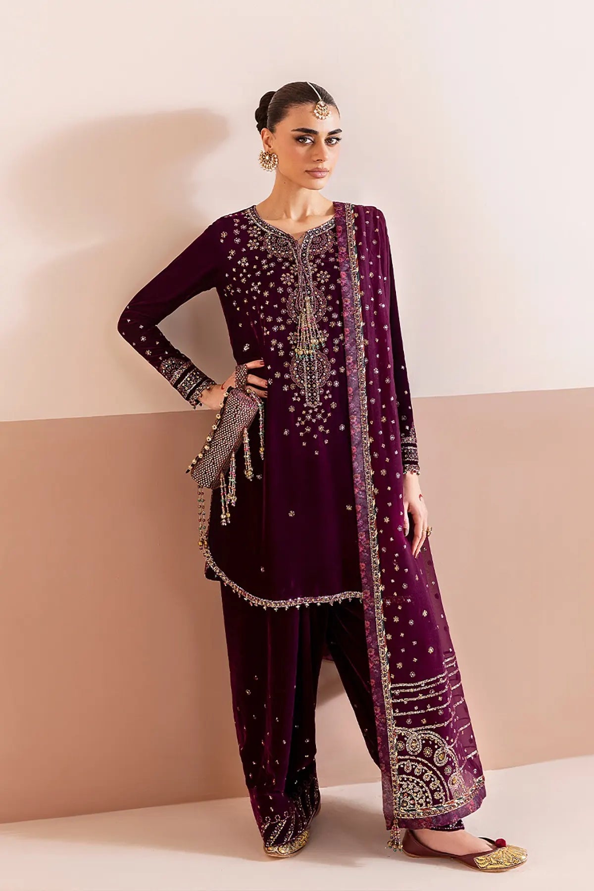 ROSHANEH By Jazmin Embroidered Velvet Formal 3 Piece Dress - 0048