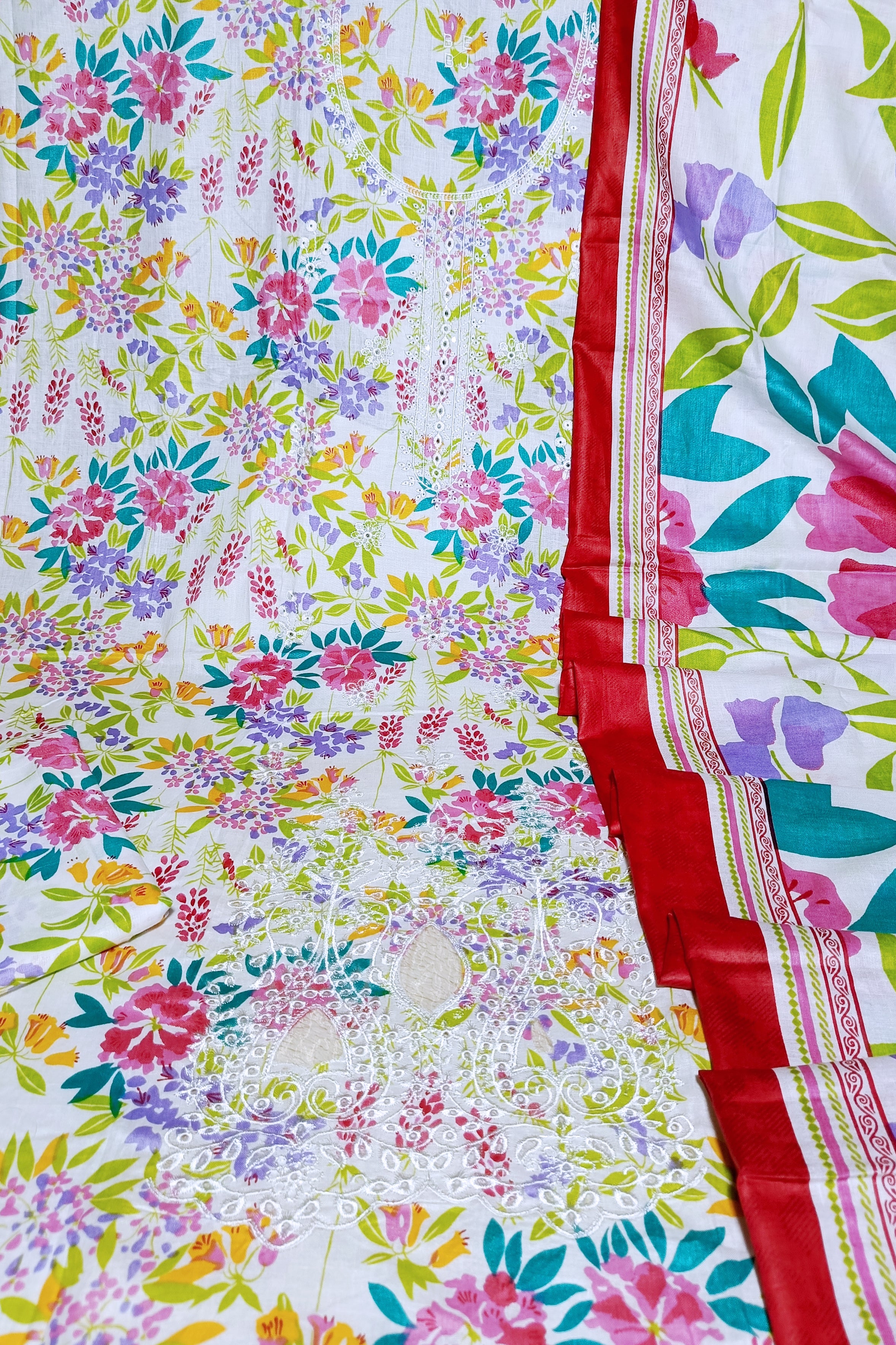 Afrozeh Embroidered & Digital Print Lawn 3 Piece Dress – 0010