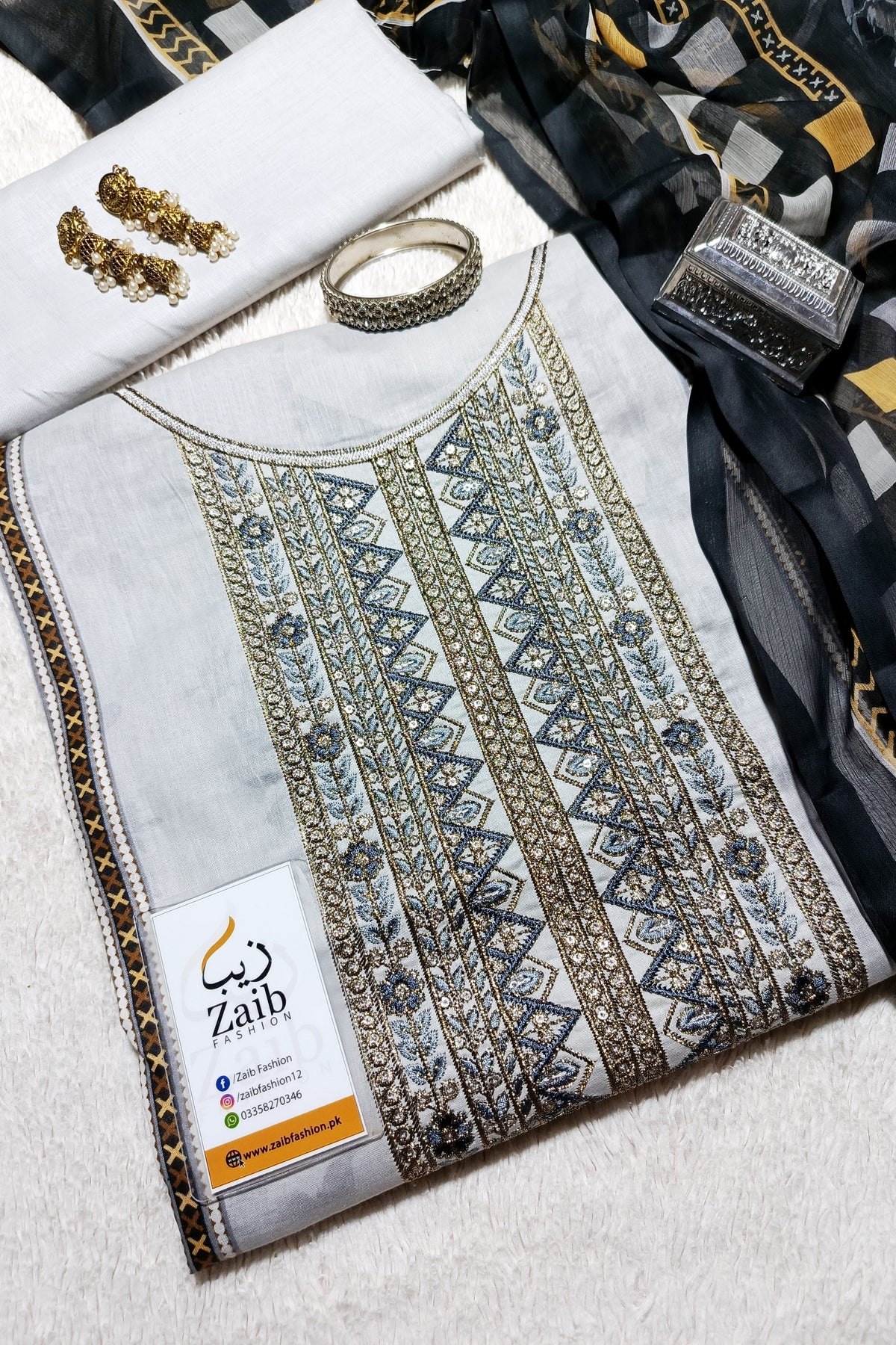 Tawakkal Embroidered & Digital Print Lawn 3 Piece Dress – 0003