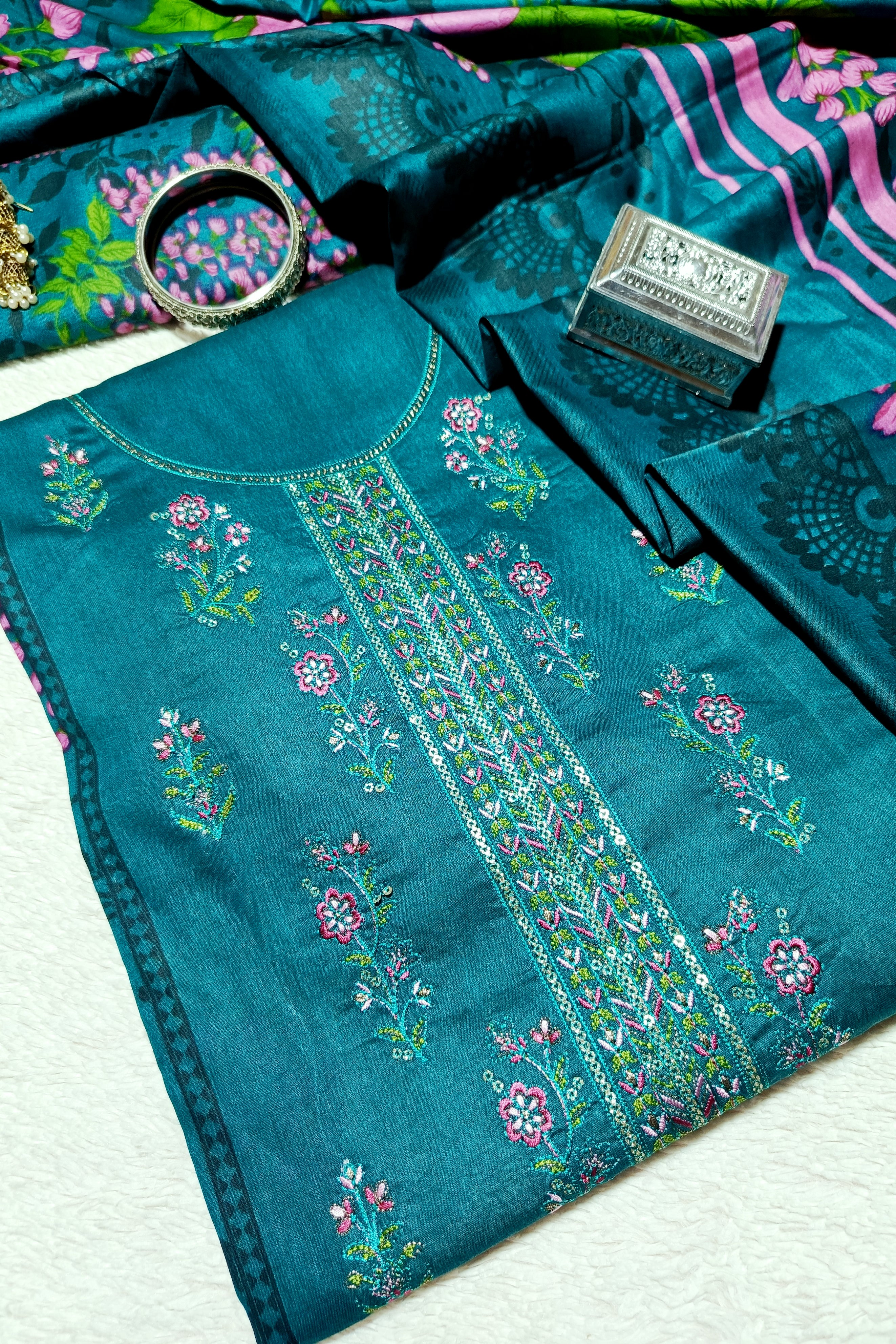 M Prints by Maria B Embroidered & Digital Print Lawn 3 Piece Dress – 0005