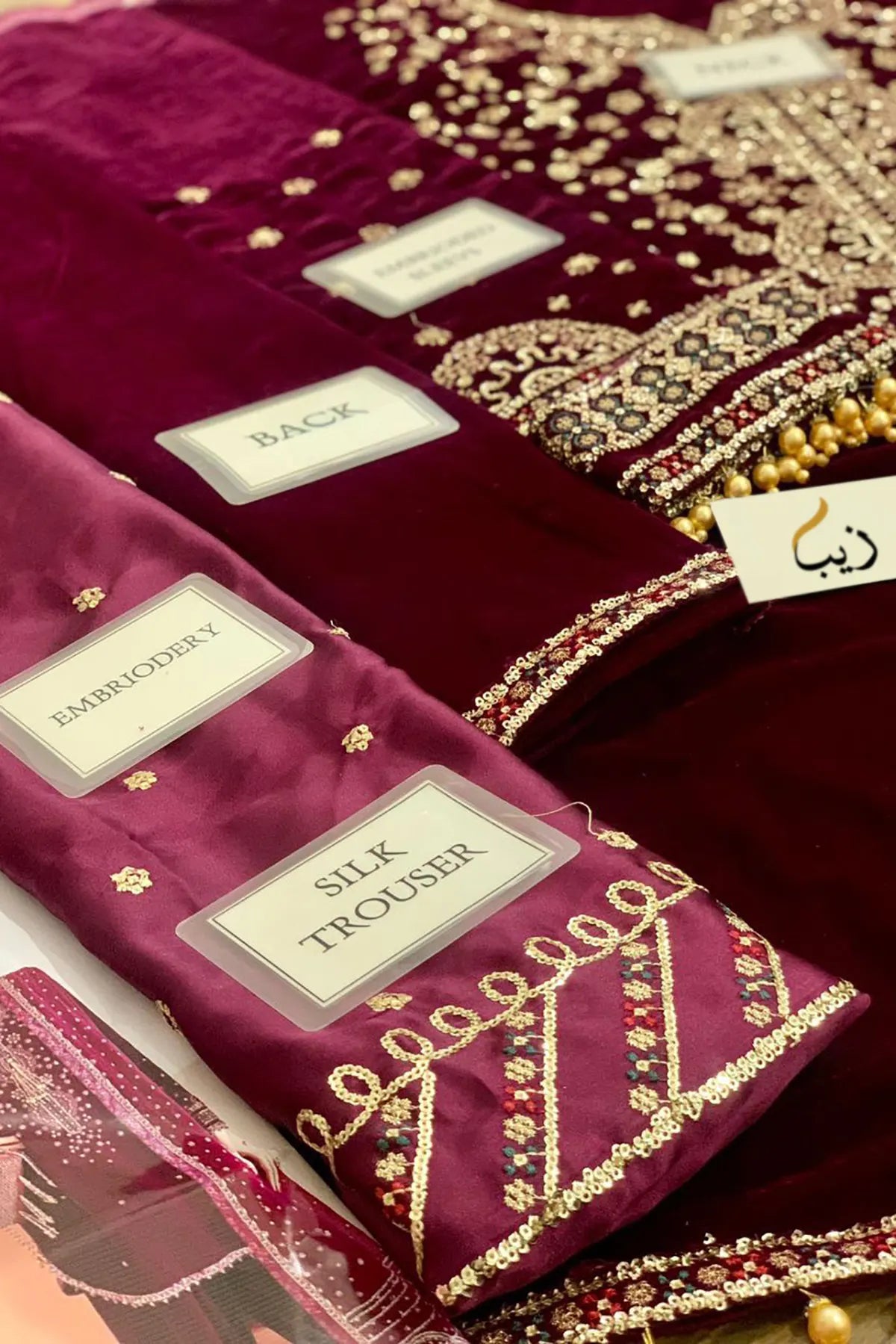 ROSHANEH By Jazmin Embroidered Velvet Formal 3 Piece Dress - 0048